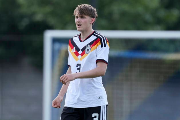 Kacper Koscierski (Germany) schaut, UEFA Under 19 friendly, Slovakia v Germany, MOL Academy am 27. May 2026 in Dunajska Streda, Slowakei. (Foto von Marco Steinbrenner DeFodi Images) Kacper Koscierski (Germany) looks on, UEFA Under 19 friendly, Slovakia v Germany, MOL Academy, May 27, 2026 in Dunajska Streda, Slovakia. (Photo by Marco Steinbrenner DeFodi Images) -