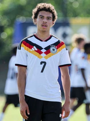 Montrell Culbreath Germany looks on, UEFA Under 19 friendly, Slovakia v Germany, MOL Academy on May 27, 2026 in Dunajska Streda, Slovakia Photo by Marco Steinbrenner DeFodi Images Montrell Culbreath Germany looks on, UEFA Under 19 friendly, Slovakia v Germany, MOL Academy, May 27, 2026 in Dunajska Streda, Slovakia Photo by Marco Steinbrenner DeFodi Images