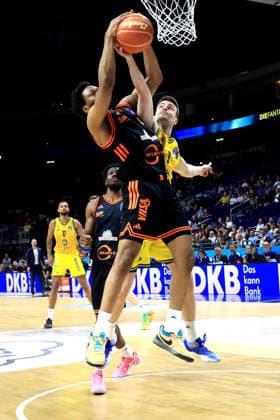 DEU, easyCredit BBL, ALBA vs Rasta Vechta, 27 05 2026, Uber Arena, Berlin, DEU, easyCredit BBL, ALBA vs Rasta Vechta, in the picture JONAS MATTISSECK ALBA Berlin 9 , Lloyd Pandi RASTA Vechta 41 nordphotoxGmbHx xEngler nph00076