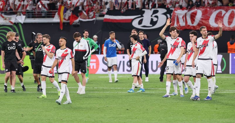 Crystal Palace Rayo Vallecano Final Conference League Leipzig, 27 05 2026, Leipzig Stadium, Football, Final UEFA Conference League , Crystal Palace ENG v Rayo Vallecano Madrid ESP 0 1 0 1 , CRYSTAL PALACE F C is winner of the UEFA Conference League 2026 , In the picture Disappointed players of Rayo Vallecano Madrid , For editorial use only Only editorial use , UEFA regulations prohibit any use of photographs as image sequences and or quasi video , Picture Point