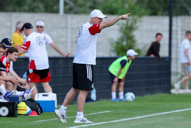 Coach Christian Woerns Germany gestures, UEFA Under 19 friendly, Slovakia v Germany, MOL Academy on May 27, 2026 in Dunajska Streda, Slovakia Photo by Marco Steinbrenner DeFodi Images Coach Christian Woerns Germany gestures, UEFA Under 19 friendly, Slovakia v Germany, MOL Academy, May 27, 2026 in Dunajska Streda, Slovakia Photo by Marco Steinbrenner DeFodi Images