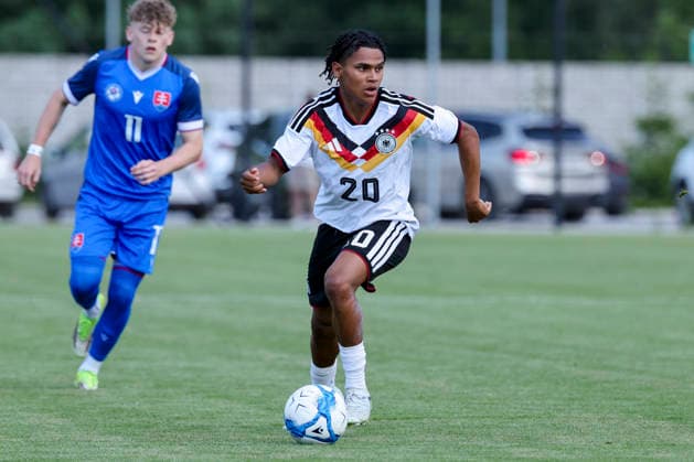Tiago Poller Germany controls the ball, UEFA Under 19 friendly, Slovakia v Germany, MOL Academy on 27 May 2026 in Dunajska Streda, Slovakia Photo by Marco Steinbrenner DeFodi Images Tiago Poller Germany controls the ball, UEFA Under 19 friendly, Slovakia v Germany, MOL Academy, May 27, 2026 in Dunajska Streda, Slovakia Photo by Marco Steinbrenner DeFodi Images