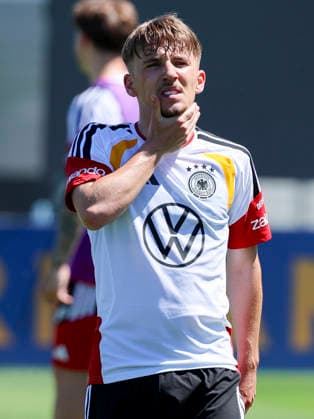 Lennart Karl Germany looks disappointed, , Training of the German national soccer team, Home Ground on May 28, 2026 in Herzogenaurach, Germany Photo by Marco Steinbrenner DeFodi Images Lennart Karl Germany looks disappointed, , Training of the German national soccer team, Home Ground, May 28, 2026 in Herzogenaurach, Germany Photo by Marco Steinbrenner DeFodi Images