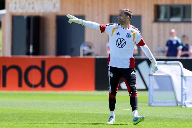 Goalkeeper Oliver Baumann Germany gestures, , Training of the German national soccer team, Home Ground on May 28, 2026 in Herzogenaurach, Germany Photo by Marco Steinbrenner DeFodi Images Goalkeeper Oliver Baumann Germany gestures, , Training of the German national soccer team, Home Ground, May 28, 2026 in Herzogenaurach, Germany Photo by Marco Steinbrenner DeFodi Images