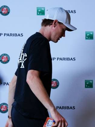 Jannik Sinner leaves his press conference, PK, Pressekonferenz after his second round loss French Open Tennis, Day Five, Tennis, Roland Garros, Paris, France - 28 May 2026Paris Roland Garros France EDITORIAL USE ONLY No use with unauthorised audio, video, data, fixture lists, club league logos or live services. Online in-match use limited to 120 images, no video emulation. No use in betting, games or single club league player publications. Copyright: xJavierxGarcia Shutterstockx 16898263ad