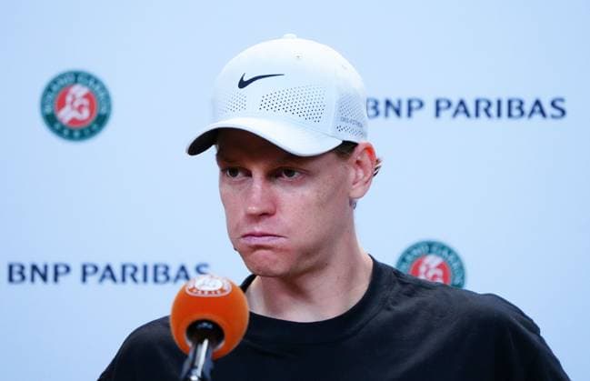 Jannik Sinner in his press conference, PK, Pressekonferenz after his second round loss French Open Tennis, Day Five, Tennis, Roland Garros, Paris, France - 28 May 2026Paris Roland Garros France EDITORIAL USE ONLY No use with unauthorised audio, video, data, fixture lists, club league logos or live services. Online in-match use limited to 120 images, no video emulation. No use in betting, games or single club league player publications. Copyright: xJavierxGarcia Shutterstockx 16898263aj