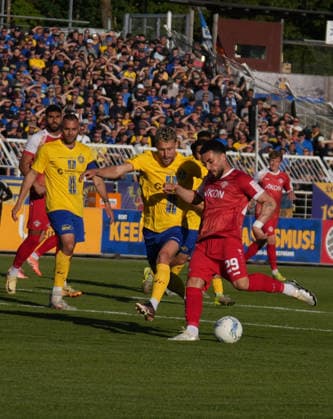 Dion Berisha (Würzburger Kickers, 29) attempt on goal 28.05.2026, FC Lokomotive Leipzig - Würzburger Kickers, Aufstiegsspiel, Regionalliga Promotion Final, Fussball, Regionalliga Nordost, Regionalliga West, GER, Leipzig, Bruno-Plache-Stadion DFL regulations prohibit any use of photographs as image sequences and or quasi-video. Leipzig Bruno-Plache-Stadion Sachsen GER Copyright: xBillmanxDubex