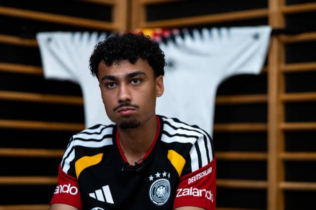 GER, Football mens national team Germany, training, 28 05 2026, Adidas Homeground, Herzogenaurach, GER, Football mens national team Germany, media session, in the picture Nathaniel Brown Germany, 18 , behind jersey, nordphotoxGmbHx xMemmler nph00005