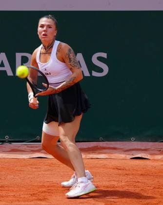Oleksandra Oliynykova French Open Tennis, Day Seven, Tennis, Roland Garros, Paris, France - 30 May 2026Paris Roland Garros France EDITORIAL USE ONLY No use with unauthorised audio, video, data, fixture lists, club league logos or live services. Online in-match use limited to 120 images, no video emulation. No use in betting, games or single club league player publications. Copyright: xJavierxGarcia Shutterstockx 16898316h