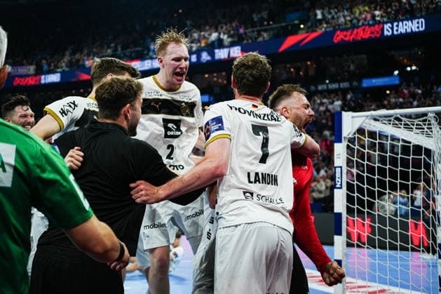 THW Kiel jubilant after victory end of match GER, Montpellier Handball vs THW Kiel, Handball, EHF European League, Semi-final, Season 2025 2026, 30 05 2026 GER, Montpellier Handball vs THW Kiel, Handball, EHF European League, Semi-final, Season 2025 2026, 30 05 2026 Hamburg Copyright: xEibner-Pressefoto MarcelxvonxFehrnx EP_MFN