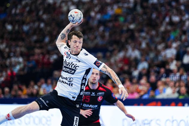 7 meter throw goal Emil Manfeldt Jakobsen SG Flensburg Handewitt, 31 GER, MT Melsungen vs SG Flensburg Handewitt, Handball, EHF European League, Semi-final, Season 2025 2026, 30 05 2026 GER, MT Melsungen vs SG Flensburg Handewitt, Handball, EHF European League, Semi-final, Season 2025 2026, 30 05 2026 Hamburg Copyright: xEibner-Pressefoto MarcelxvonxFehrnx EP_MFN