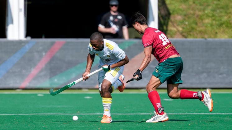 v li Nqobile Mansuet Ntuli Bili, HTHC, 16 , Timothy Brand Tim Brand, Polo, 10 , duel, duel scene, duel, tackle, tackling, dynamics, action, action, 30 05 2026, Bonn Germany , Hockey, German Championship, semi-final, men, Hamburger Polo Club Harvestehuder THC xozx