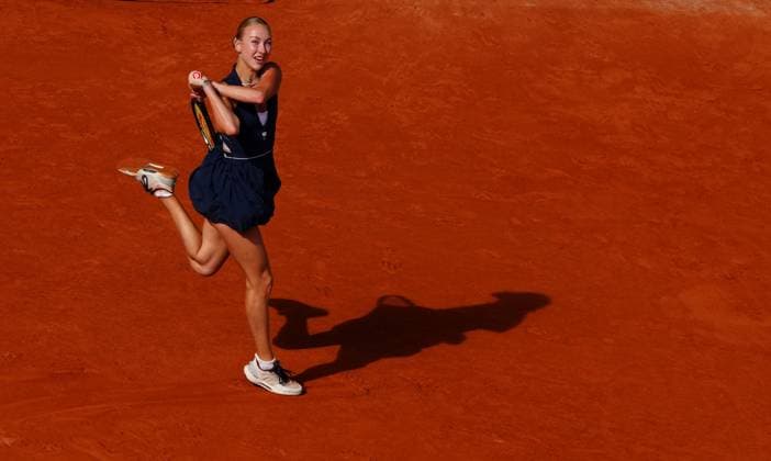 Anastasia Potapova in third round action French Open Tennis, Day Seven, Tennis, Roland Garros, Paris, France - 30 May 2026Paris Roland Garros France EDITORIAL USE ONLY No use with unauthorised audio, video, data, fixture lists, club league logos or live services. Online in-match use limited to 120 images, no video emulation. No use in betting, games or single club league player publications. Copyright: xJavierxGarcia Shutterstockx 16898316bw