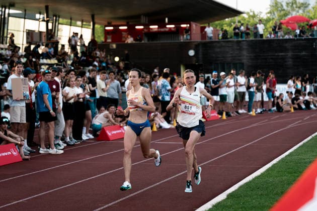 Klein Hanna 62, LAV Stadtwerke Tuebingen, 5000m Women , Burkard Elena 851, LG farbtex Nordschwarzwald, 5000m Women , GER, Leichtathletik, Athletics, Lange Laufnacht, Karlsruhe, 30 05 2026, GER, Leichtathletik, Athletics, Lange Laufnacht, Karlsruhe, 30 05 2026 Karlsruhe Copyright: xStefanxMayerx EP_SMR
