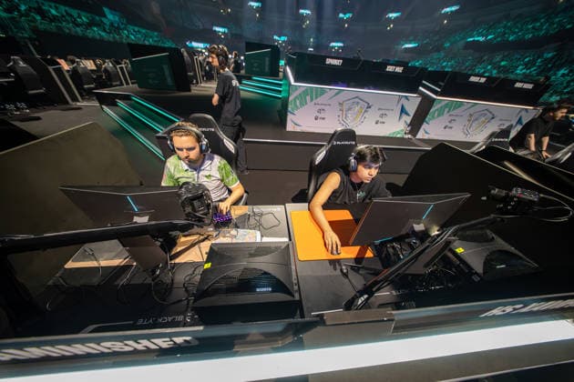 30 05 2026, xkkux, E Sports, FORTNITE MAJOR 1 SUMMIT, Season 2025 2026, PSD Bank Dome Düsseldorf The first LAN tournament of the FNCS season 50 duos will compete against each other to win the prize pool and qualify for the Global Championship 2026 The duos are distributed as follows 20 EU, 13 NAC, 3 NAW, 5 Brazil, 3 Asia, 3 Oceania and 3 Middle East The top five teams automatically qualify for the Global Championship 2026 Tyler Aminished Ferris is a professional American Fortnite esports player who competes for Team Leaf Esports Alongside Xavifnw is a professional Fortnite Esports player and content creator who is best known for his competitive success in the North America Region NAC and his participation in international events North Rhine-Westphalia Germany