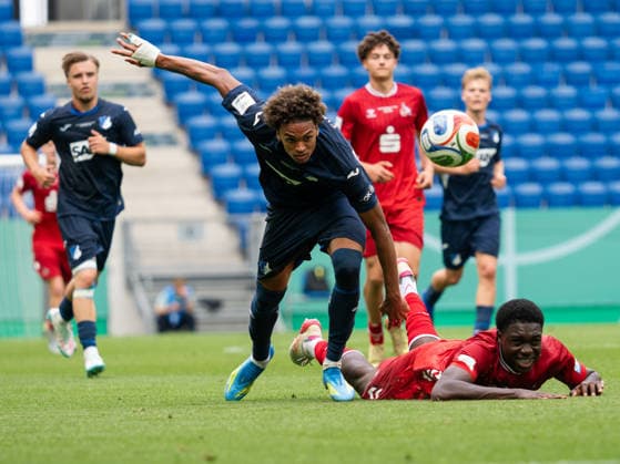 Jykese Fields TSG Hoffenheim U19, 17 , on the ground Assad Kotya Fofana 1 FC Koeln U19, 05 GER, TSG Hoffenheim vs 1 FC Koeln, Football, Final German Championship A Juniors U19 , Season 2025 2026, 31 05 2026 GER, TSG Hoffenheim vs 1 FC Koeln, Football, Final German Championship A Juniors U19 , Season 2025 2026, 31 05 2026 Sinsheim Copyright: xEibner-Pressefoto CarstenxSchwerx EP_CSG