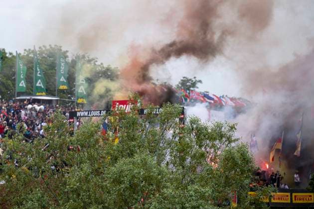 MXGP of Teutschenthal 2026 Teutschenthal, Germany 31 May 2026 In the picture fire, smoke, Bengali, Bengalis, Bengali fire, ignite, end fireworks, smoke bomb, feature, symbol, symbol photo, characteristic, detail, Teutschenthal motocross track valley basin Saxony Anhalt Germany