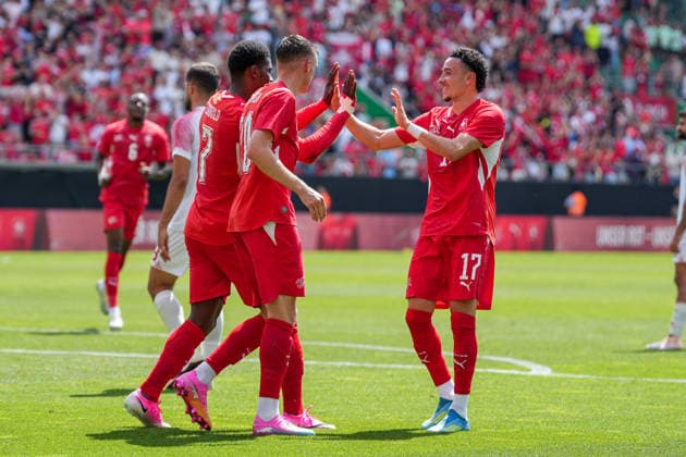 Soccer, International match Switzerland vs. Jordan, Sunday, 31 05 2026 kybunpark, St Gallen Breel Embolo 7, Switzerland cheers after the 1 0 with Ruben Vargas 17, Switzerland and Michel Aebischer 20, Switzerland Goal and goal celebration, joy, emotions, jubilation Copyright: xValentinxDomgjonix