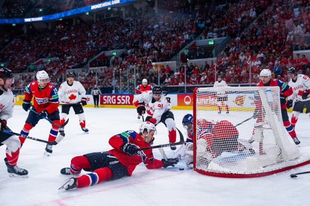 ZURICH, SWITZERLAND - MAY 31: Stian Solberg (Norway, 72) and Henrik Haukeland (Norway, 40) stop John Tavares (Canada, 91) during the Bronze Medal Game - Match 63 between Canada and Norway at the IIHF Ice hockey, Eishockey World Championship, WM, Weltmeisterschaft 2026, Swiss Life Arena on May 31, 2026 in Zurich, Switzerland. Zurich Switzerland Copyright: xTimoxSteinx