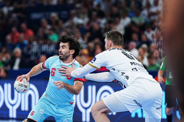 Erik Balenciaga MT Melsungen, 06 , Hendrik Pekeler THW Kiel, 61 GER, THW Kiel vs MT Melsungen, Handball, EHF European League, Final, Season 2025 2026, 31 05 2026 GER, THW Kiel vs MT Melsungen, Handball, EHF European League, Final, Season 2025 2026, 31 05 2026 Hamburg Copyright: xEibner-Pressefoto MarcelxvonxFehrnx EP_MFN