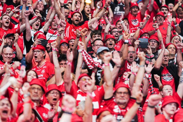 Torjubel Fans MT Melsungen GER, THW Kiel vs. MT Melsungen, Handball, EHF European League, Finale, Saison 2025 2026, 31.05.2026 GER, THW Kiel vs. MT Melsungen, Handball, EHF European League, Finale, Saison 2025 2026, 31.05.2026 Hamburg Copyright: xEibner-Pressefoto MarcelxvonxFehrnx EP_MFN