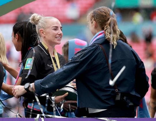 Alex Greenwood of Manchester City celebrates with the trophy after winning the Adobe Women s FA Cup Brighton and Hove Albion Women v Manchester City Women, Adobe Women s FA Cup Final, Football, Wembley Stadium, London, UK - 31 May 2026London Wembley Stadium United Kingdom EDITORIAL USE ONLY No use with unauthorised audio, video, data, fixture lists, club league logos or live services. Online in-match use limited to 120 images, no video emulation. No use in betting, games or single club league player publications. Copyright: xGeorgexTewkesbury Shutterstockx 16898308dk
