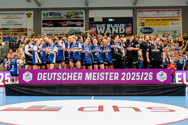 The HSG Blomberg Lippe team celebrates winning the German Championship GER, HSG Blomberg Lippe vs Borussia Dortmund, Handball, 1 Bundesliga Women, Play Offs, Final, Game 3, 31 05 2026 GER, HSG Blomberg Lippe vs Borussia Dortmund, Handball, 1 Bundesliga Women, Play Offs, Final, Game 3, 31 05 2026 Blomberg Copyright: xEibner-Pressefoto JanxRollingerx EP_JSK