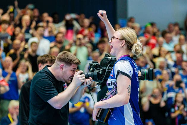 Marie Michalczik HSG Blomberg Lippe, 24 celebrates winning the German Championship GER, HSG Blomberg Lippe vs Borussia Dortmund, Handball, 1 Bundesliga Women, Play Offs, Final, Game 3, 31 05 2026 GER, HSG Blomberg Lippe vs Borussia Dortmund, Handball, 1 Bundesliga Women, Play Offs, Final, Game 3, 31 05 2026 Blomberg Copyright: xEibner-Pressefoto JanxRollingerx EP_JSK