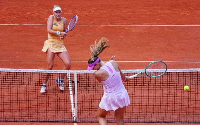 Jil Teichmann reacts after hitting the ball towards Mirra Andreeva French Open Tennis, Day Eight, Tennis, Roland Garros, Paris, France - 31 May 2026Paris Roland Garros France EDITORIAL USE ONLY No use with unauthorised audio, video, data, fixture lists, club league logos or live services. Online in-match use limited to 120 images, no video emulation. No use in betting, games or single club league player publications. Copyright: xJavierxGarcia Shutterstockx 16898320bk