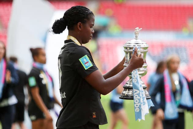Khadija Shaw of Manchester City holds the Adobe Women s FA Cup Brighton & Hove Albion v Manchester City, Football, Adobe Women s FA Cup Final, Wembley Stadium, London, UK, 31 05 26 EDITORIAL USE ONLY No use with unauthorised audio, video, data, fixture lists, club league logos or live services. Online in-match use limited to 120 images, no video emulation. No use in betting, games or single club league player publications. Copyright: xAnthonyxHanc Shutterstockx 16905576cd