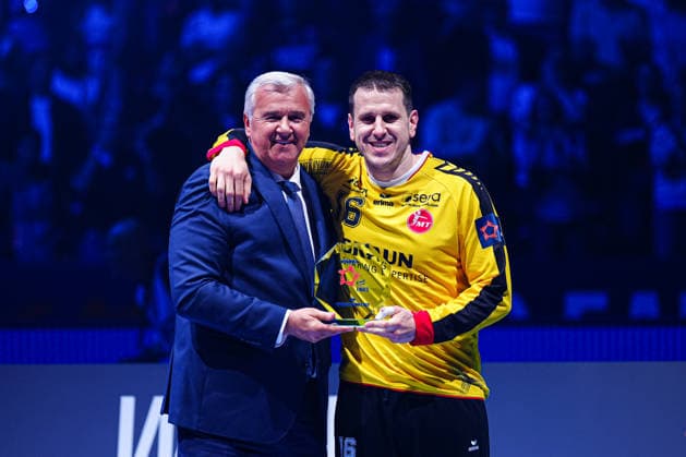 Nebojsa Simic MT Melsungen, 16 has become MVP of the EHF European League GER, THW Kiel vs MT Melsungen, Handball, EHF European League, Final, Season 2025 2026, 31 05 2026 GER, THW Kiel vs MT Melsungen, Handball, EHF European League, Final, Season 2025 2026, 31 05 2026 Hamburg Copyright: xEibner-Pressefoto MarcelxvonxFehrnx EP_MFN
