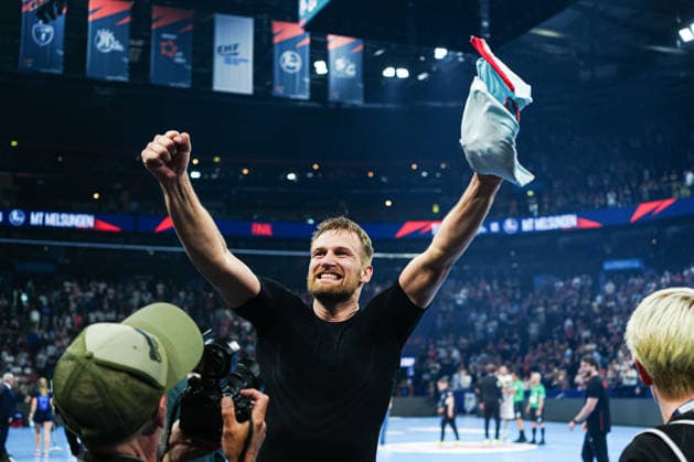 David Mandic MT Melsungen, 07 cheers after victory end of match GER, THW Kiel vs MT Melsungen, Handball, EHF European League, Final, Season 2025 2026, 31 05 2026 GER, THW Kiel vs MT Melsungen, Handball, EHF European League, Final, Season 2025 2026, 31 05 2026 Hamburg Copyright: xEibner-Pressefoto MarcelxvonxFehrnx EP_MFN
