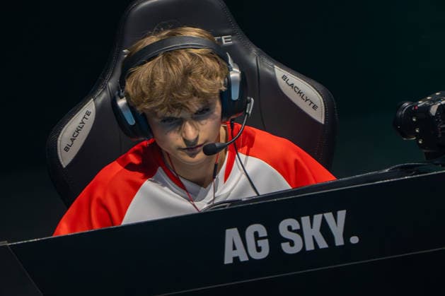 31 05 2026, xkkux, E Sports, FORTNITE MAJOR 1 SUMMIT, Season 2025 2026, PSD Bank Dome Düsseldorf AG SKY The first LAN tournament of the FNCS season 50 duos compete against each other to win the prize pool and qualify for the Global Championship 2026 The duos are distributed as follows 20 EU, 13 NAC, 3 NAW, 5 Brazil, 3 Asia, 3 Oceania and 3 Middle East The top five teams automatically qualify for the Global Championship 2026 North Rhine-Westphalia Germany