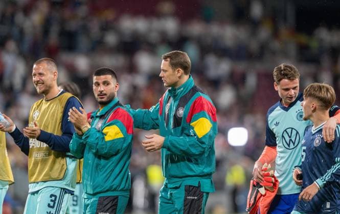 Football, men, season 2025 2025, international match in Mainz, Germany Finland, f l Waldemar Anton Germany , Deniz Undav Germany , goalkeeper Manuel Neuer Germany , goalkeeper Jonas Urbig Germany , Lennart Karl Germany , cheering after the final whistle, 31 05 2026, Copyright: xMatthiasxKochx