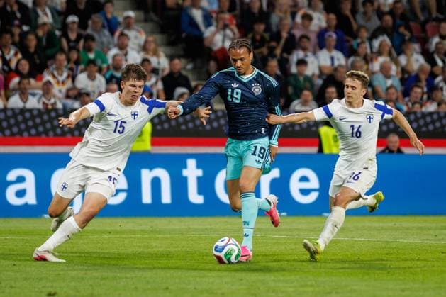 Leroy Sane Germany in a duel with Samuli Miettinen Finland and Anssi Suhonen Finland , Germany vs Finland, Football, International match, World Cup preparation, Season 2025 2026, 31 05 2026 Germany vs Finland, Football, International match, World Cup preparation, Season 2025 2026, 31 05 2026 Copyright: xEibner-Pressefoto AlexanderxNeisx EP_ANS