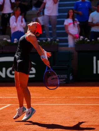 Diana Shnaider celebrates her fourth round win over Madison Keys French Open Tennis, Day Nine, Tennis, Roland Garros, Paris, France - 01 Jun 2026Paris Roland Garros France EDITORIAL USE ONLY No use with unauthorised audio, video, data, fixture lists, club league logos or live services. Online in-match use limited to 120 images, no video emulation. No use in betting, games or single club league player publications. Copyright: xJavierxGarcia Shutterstockx 16898326al