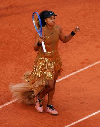 Naomi Osaka walks onto Philippe Chatrier Court French Open Tennis, Day Nine, Tennis, Roland Garros, Paris, France - 01 Jun 2026Paris Roland Garros France EDITORIAL USE ONLY No use with unauthorised audio, video, data, fixture lists, club league logos or live services. Online in-match use limited to 120 images, no video emulation. No use in betting, games or single club league player publications. Copyright: xJavierxGarcia Shutterstockx 16898326bz