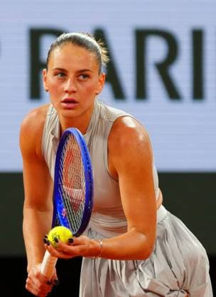 Marta Kostyuk French Open Tennis, Day Ten, Tennis, Roland Garros, Paris, France - 02 Jun 2026Paris Roland Garros France EDITORIAL USE ONLY No use with unauthorised audio, video, data, fixture lists, club league logos or live services. Online in-match use limited to 120 images, no video emulation. No use in betting, games or single club league player publications. Copyright: xJavierxGarcia Shutterstockx 16906549cm
