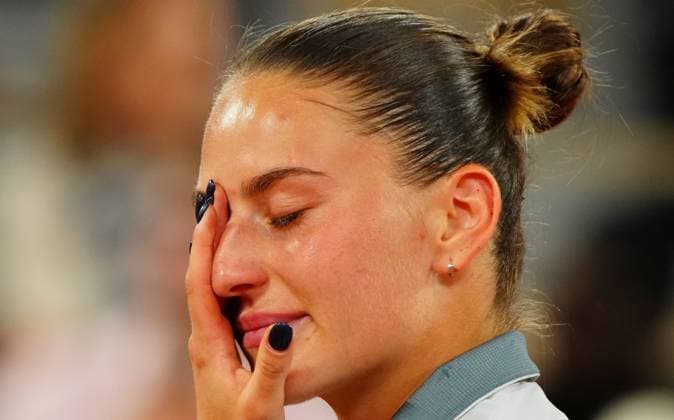 A tearful Marta Kostyuk after her quarter final win over Elina Svitolina French Open Tennis, Day Ten, Tennis, Roland Garros, Paris, France - 02 Jun 2026Paris Roland Garros France EDITORIAL USE ONLY No use with unauthorised audio, video, data, fixture lists, club league logos or live services. Online in-match use limited to 120 images, no video emulation. No use in betting, games or single club league player publications. Copyright: xJavierxGarcia Shutterstockx 16906549ck
