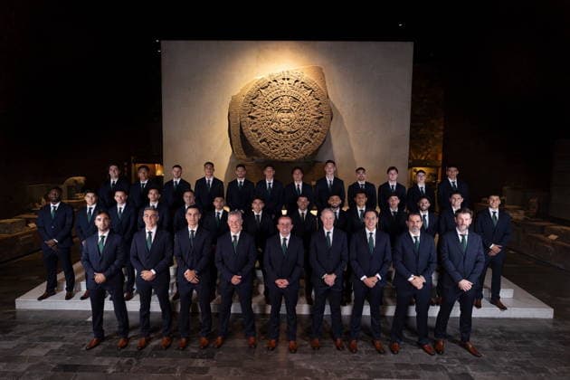 Fußball, FIFA WM 2026, Nationalteam Mexiko, Fototermin (260603) -- MEXICO CITY, June 3, 2026 -- The Mexican national team, Nationalteam presents the official photo of its players for the 2026 FIFA World Cup, WM, Weltmeisterschaft, Fussball at the National Museum of Anthropology in Mexico City, capital of Mexico, on June 2, 2026. (The Mexican Football Federation Handout via Xinhua) (SP)MEXICO-MEXICO CITY-FOOTBALL-NATIONAL TEAM-GROUP PHOTO FMF