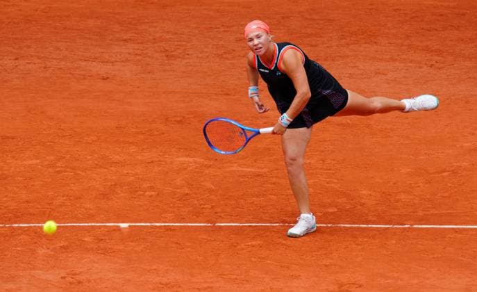 Diana Shnaider in quarter final action French Open Tennis, Day Eleven, Tennis, Roland Garros, Paris, France - 03 Jun 2026Paris Roland Garros France EDITORIAL USE ONLY No use with unauthorised audio, video, data, fixture lists, club league logos or live services. Online in-match use limited to 120 images, no video emulation. No use in betting, games or single club league player publications. Copyright: xJavierxGarcia Shutterstockx 16906556ab