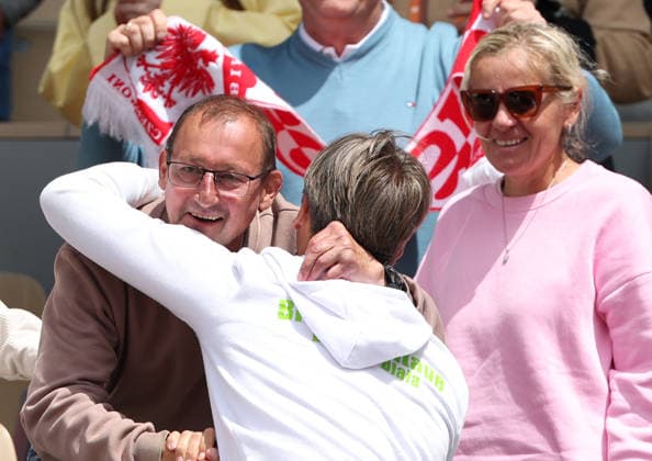 June 3, 2026, Paris, Ile De France, France: TOMASZ CHWALINSKI, MARCELA CHWALINSKA of Poland during the match M. Chwalinska against A. Kalinskaya in the quarterfinals of tennis tournament Roland Garros, Paris, France. Chwalinska won 7:6 (7-3), 6:3 Tennis, Roland Garros 2026 - Parents Of Maja Chwalinska, Tomasz And Marcela - ZUMAc278 20260603_zsp_c278_015 Copyright: xMarcinxCholewinskix