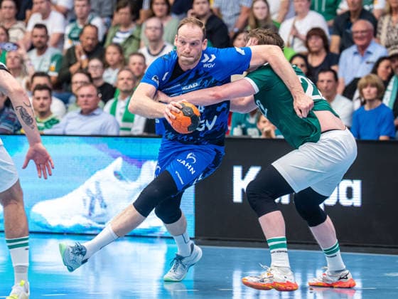 Lenny Rubin TVB Stuttgart, 44 in duel with Erik Persson Frisch Auf Goeppingen, 22 , Frisch Auf Goeppingen vs TVB Stuttgart, Handball, 1 Bundesliga, Men, Season 2025 2026, 03 06 2026, Frisch Auf Goeppingen vs TVB Stuttgart, Handball, 1 Bundesliga, Men, Season 2025 2026, 03 06 2026 Goeppingen Copyright: xEibner-Pressefoto MichaelxSchmidx EP_MST