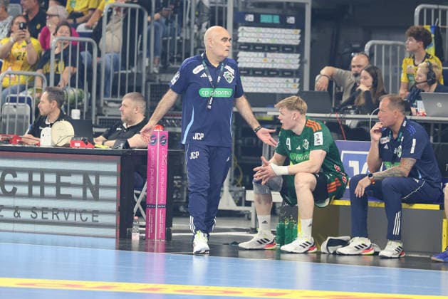 Juan Carlos Pastor TSV Hannover Burgdorf, Head Coach GER, Rhein Neckar Loewen vs TSV Hannover Burgdorf, Handball, 1 Bundesliga, Season 2025 2026, 03 05 2026 GER, Rhein Neckar Loewen vs TSV Hannover Burgdorf, 1 Bundesliga, Season 2025 2026, 03 05 2026 Mannheim Copyright: xEibner-Pressefoto JoergxHirschx EP_JHH