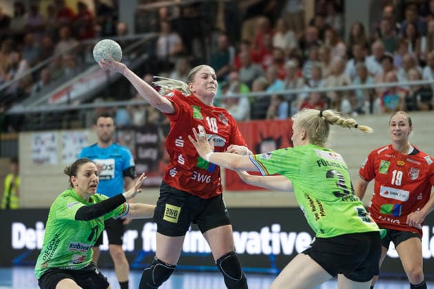 Angela Cappellaro Berlin, 17 , Viktoria Marksteiner Halle, 10 , Jonna Schraube Berlin, 34 , SV Union Halle Neustadt vs Füchse Berlin, Spreefüxxe, Handball Bundesliga Frauen, Relegation, First leg, Season 2025 26, 03 06 2026 Halle SWH Arena Sachsen Anhalt Germany