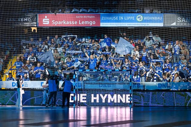 Fanblock Scarves TBV Lemgo Lippe TBV Lemgo Lippe vs SC DHfK Leipzig, Handball, 1 Bundesliga, 33 Matchday, Season 2025 2026, 03 06 2026, TBV Lemgo Lippe vs SC DHfK Leipzig, Handball, 1 Bundesliga, 33 Matchday, Season 2025 2026, 03 06 2026 Lemgo Copyright: xEibner-Pressefoto RobertxGertzenx EP_RGN