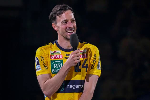 Patrick Groetzki RNL, 24 , player of Rhein Neckar Löwen, single picture, single photo, at his farewell, farewell from club, action, action, joy, rejoice, rejoicing, friendly, cheerful, happy, beaming, optimistic, 03 06 2026, Mannheim Germany , Handball, Bundesliga, Rhein Neckar Löwen TSV Hannover Burgdorf xozx