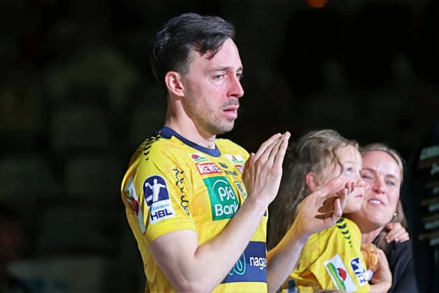 Farewell to Patrick Groetzki Rhein Neckar Loewen, 24 , Emotions,joy,tears GER, Rhein Neckar Loewen vs TSV Hannover Burgdorf, Handball, 1 Bundesliga, Season 2025 2026, 03 05 2026 GER, Rhein Neckar Loewen vs TSV Hannover Burgdorf, 1 Bundesliga, Season 2025 2026, 03 05 2026 Mannheim Copyright: xEibner-Pressefoto JoergxHirschx EP_JHH