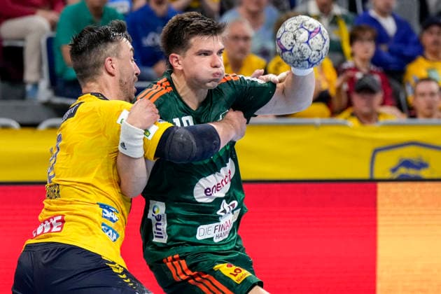 v li Jannik Kohlbacher RNL, 80 , Renars Uscins Die Recken, 10 , duel, duel, tackle, tackling, dynamics, action, action, 03 06 2026, Mannheim Germany , Handball, Bundesliga, Rhein Neckar Löwen TSV Hannover Burgdorf xozx