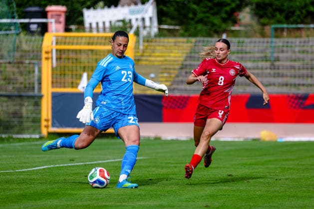 Maria Luisa Grohs U23 Womens National Team Germany, 23 on the ball, Josefine Valvik U23 Womens National Team Denmark, 08 , GER, Germany vs Denmark, U23 Womens National Team, Test match, Season 2025 2026, 04 06 2026 ,¨ DFL REGULATIONS PROHIBIT ANY USE OF PHOTOGRAPHS AS IMAGE SEQUENCES AND OR QUASI VIDEO,¨ GER, Germany vs Denmark, U23 Womens National Team, Test Match, 2025 2026 Season, 04 06 2026 Leipzig Copyright: xEibner-Pressefoto LauraxRoemerx EP_LRR